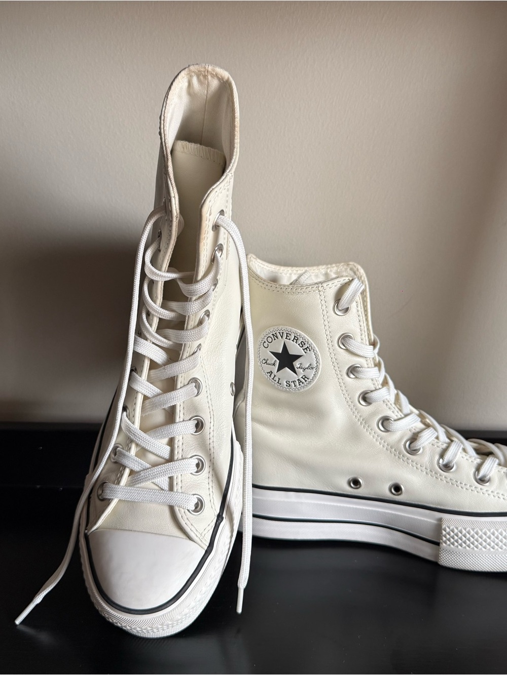 Converse Chuck Taylor All Star Lift X-High Leather Platform Sneakers Women’s 7